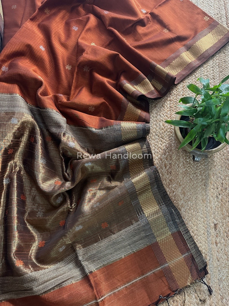 Maheshwari Butti Saree