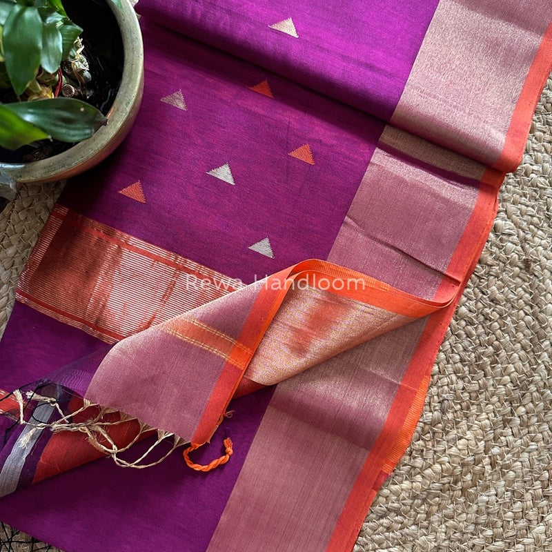  Zari Triangle Butti Maheshwari Saree