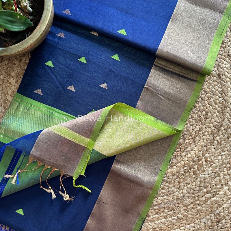  Zari Triangle Butti Maheshwari Saree