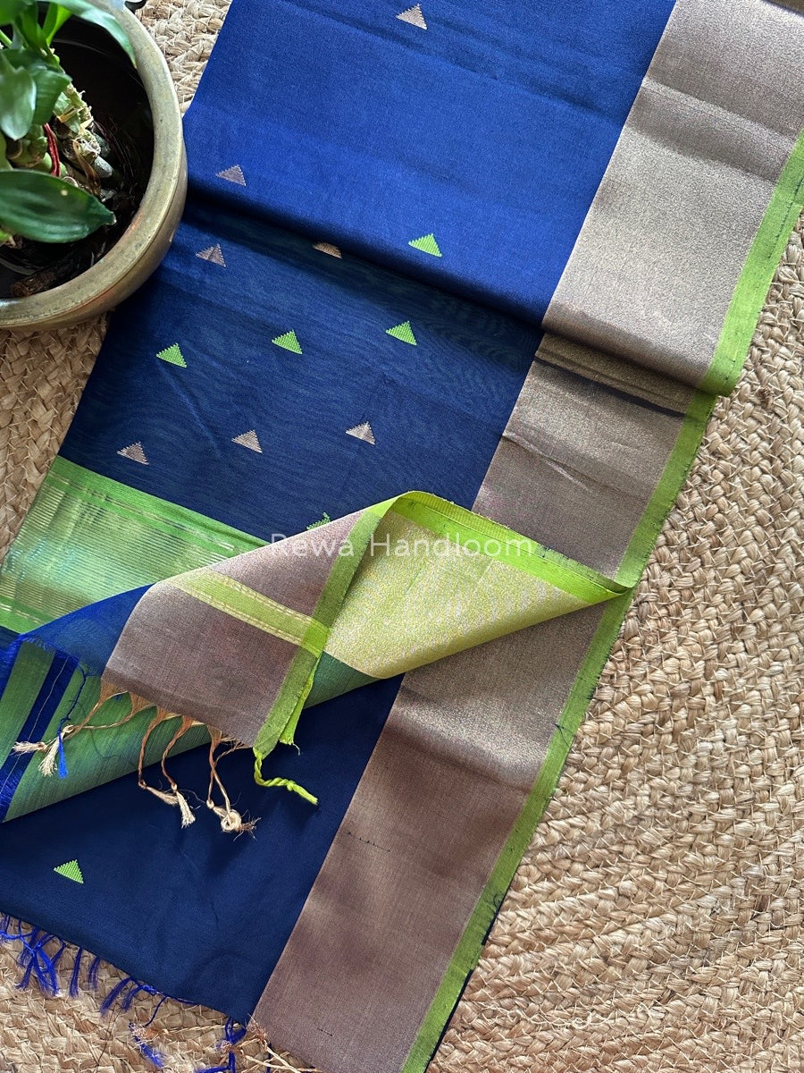  Zari Triangle Butti Maheshwari Saree