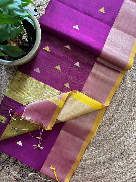  Zari Triangle Butti Maheshwari Saree