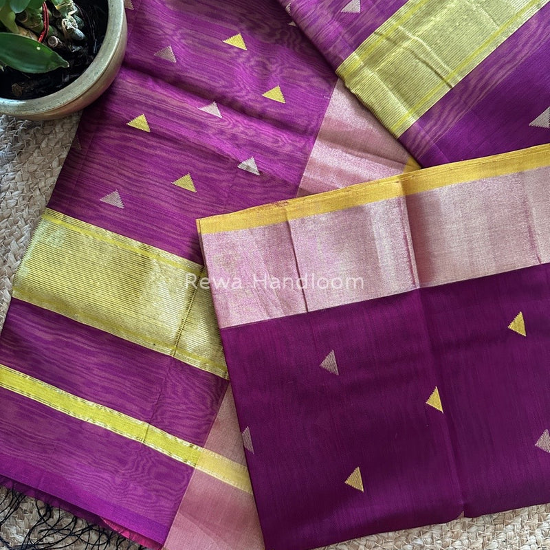 Magenta Zari Triangle Butti Maheshwari Saree SB043