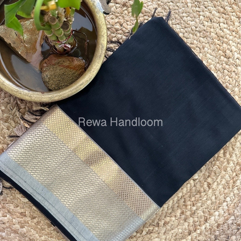 Maheshwari Black Resham Thread Border Saree RTS062