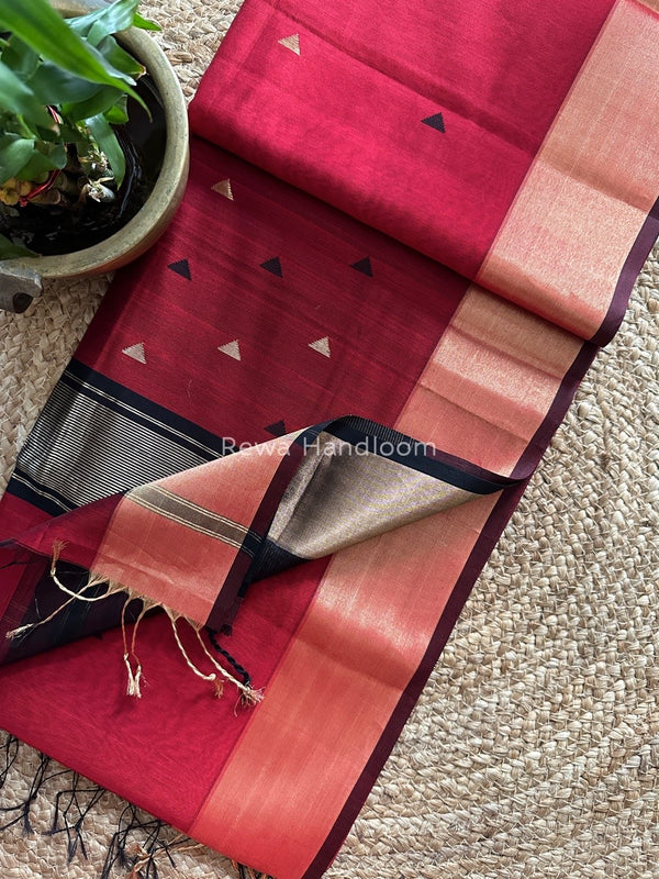  Zari Triangle Butti Maheshwari Saree