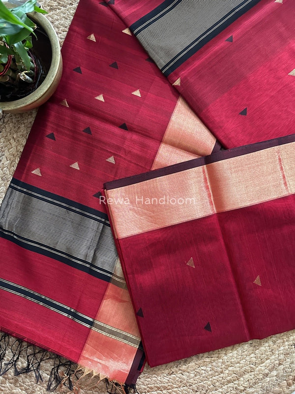 Red Zari Triangle Butti Maheshwari Saree SB033