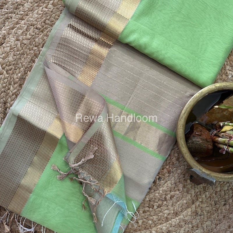 Maheshwari Resham Thread Border Saree