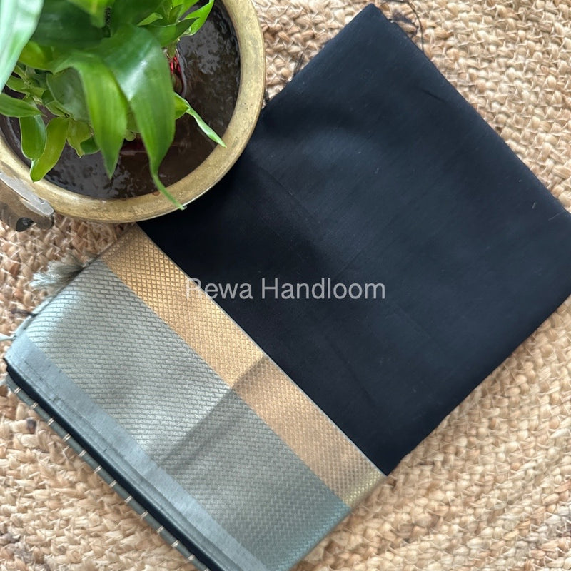 Maheshwari Black Resham Thread Border Saree RTS059