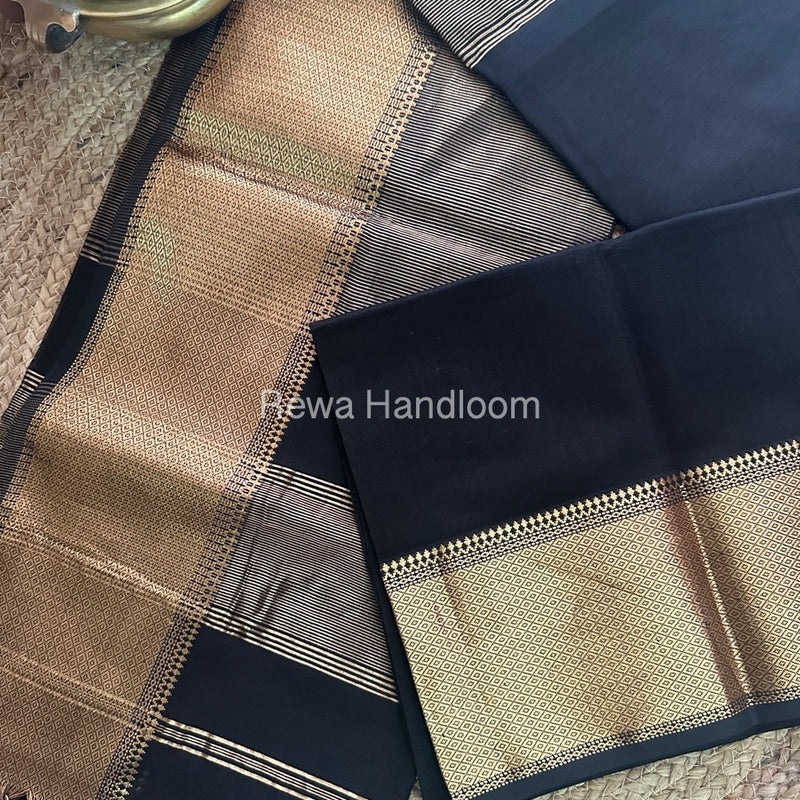 Maheshwari Black Zari Skirt Saree ZS021