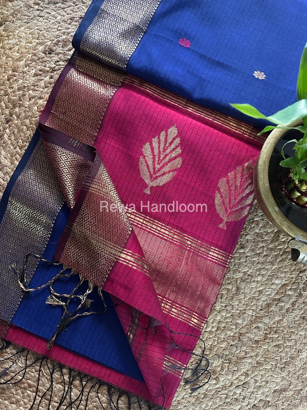 Butta Pallu Zari Border Maheshwari Saree
