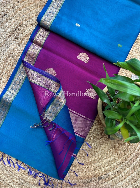 Butta Pallu Zari Border Maheshwari Saree