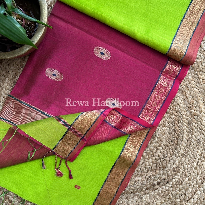 Butta Pallu Zari Border Maheshwari Saree