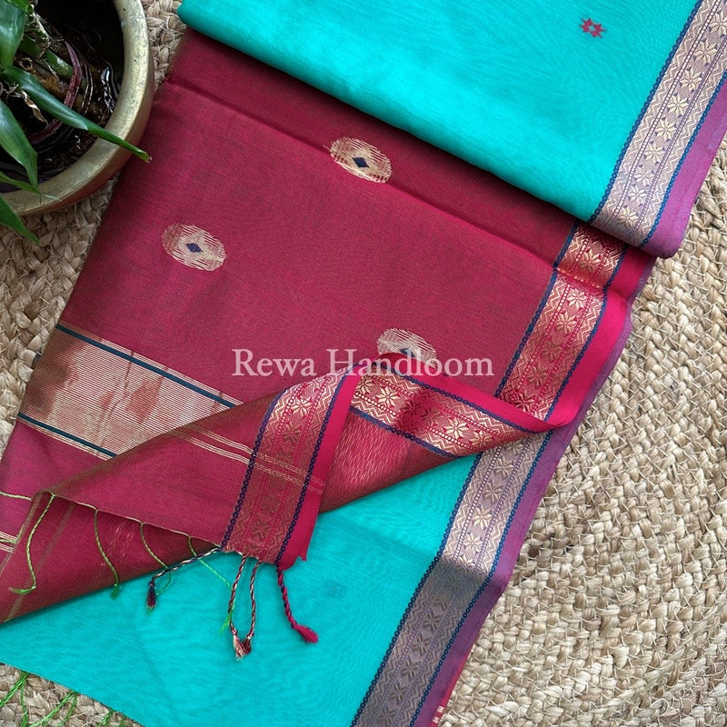 Butta Pallu Zari Border Maheshwari Saree