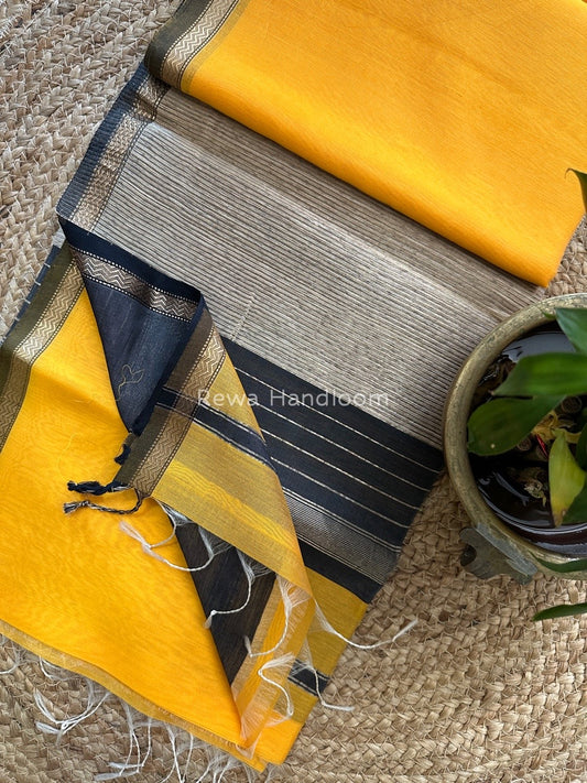 Maheshwari Gicha Weaving Saree