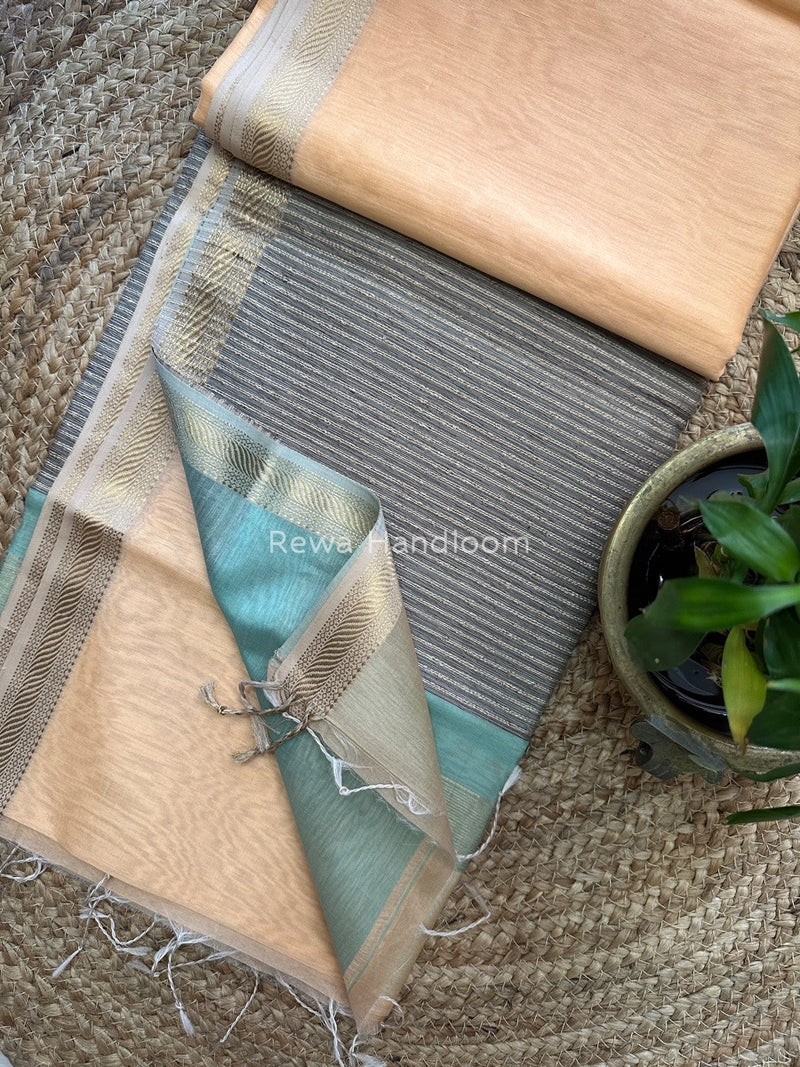 Maheshwari Gicha Weaving Saree