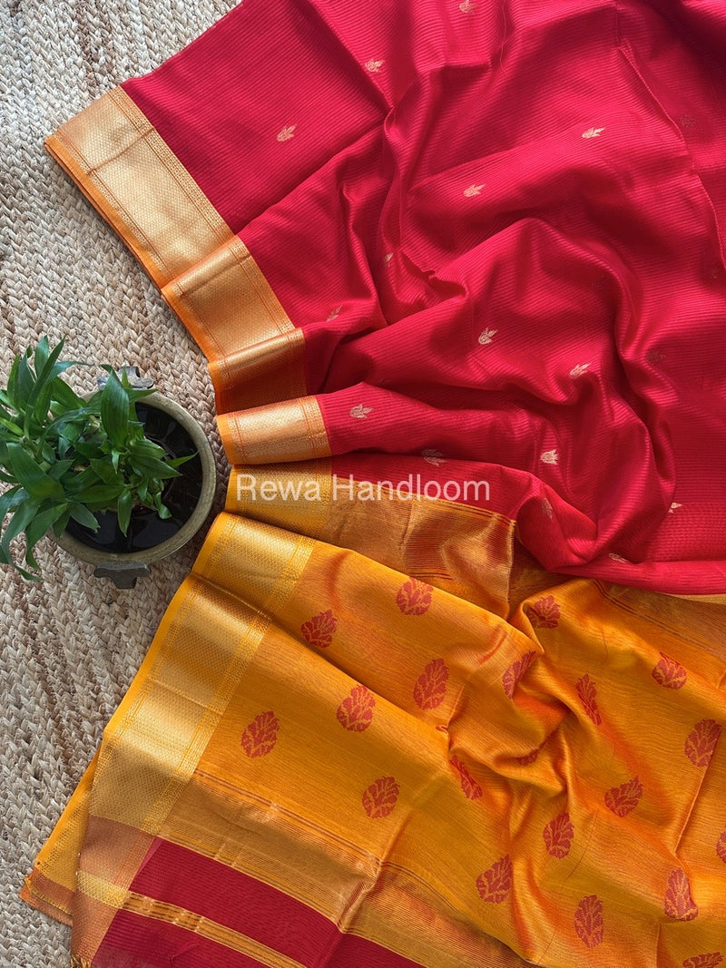 Maheshwari Red Butta Pallu Silk Saree ZM019