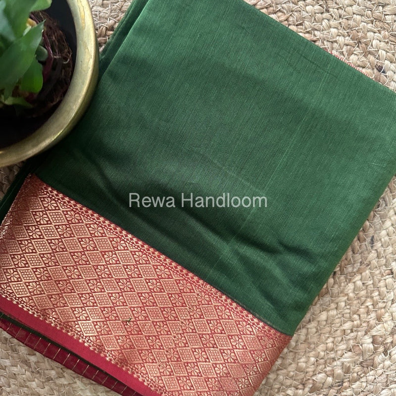 Maheshwari  Zari Diamond Border Saree