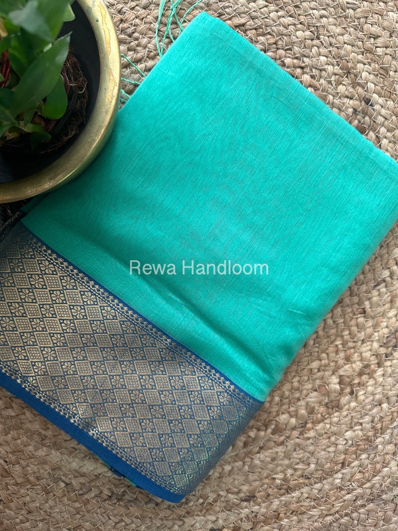 Maheshwari Zari Diamond Border Saree