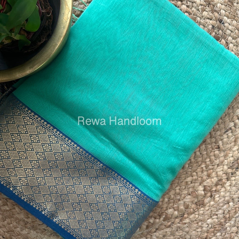 Maheshwari Zari Diamond Border Saree