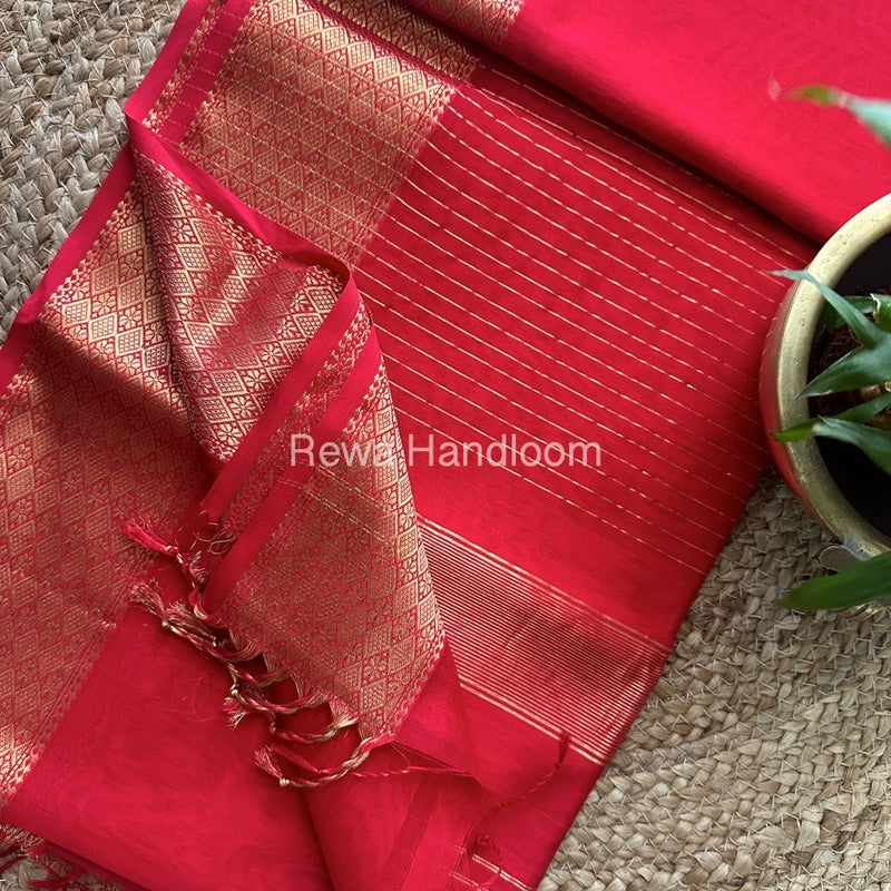 Maheshwari Red Zari Diamond Border Saree DB04