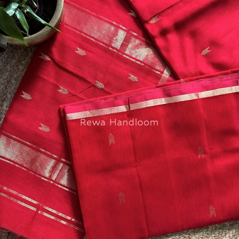 Red Zari Butti Maheshwari Saree VBS04