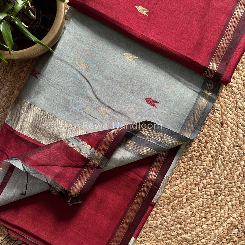 Zari Butti Maheshwari Saree