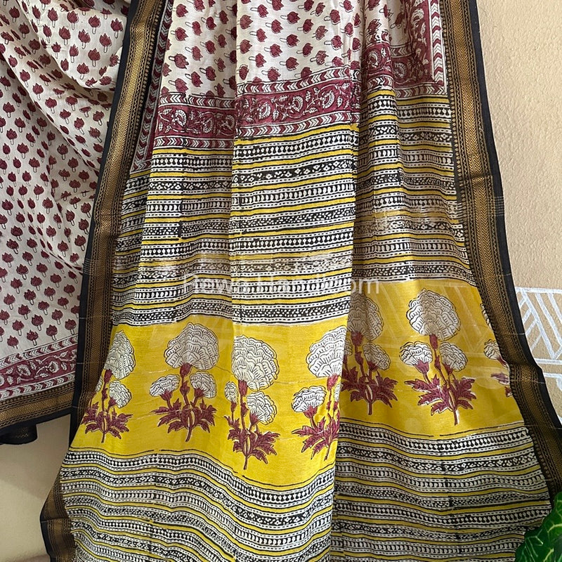 Cream White Chanderi Printed Zari Border Saree MCPS021