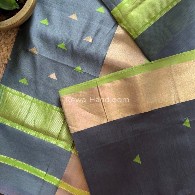 Grey Zari Triangle Butti Maheshwari Saree SB027