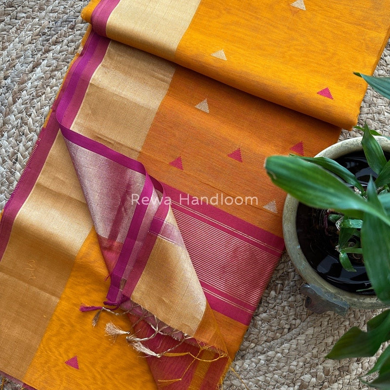  Zari Triangle Butti Maheshwari Saree