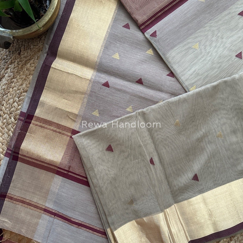Beige Zari Triangle Butti Maheshwari Saree SB050