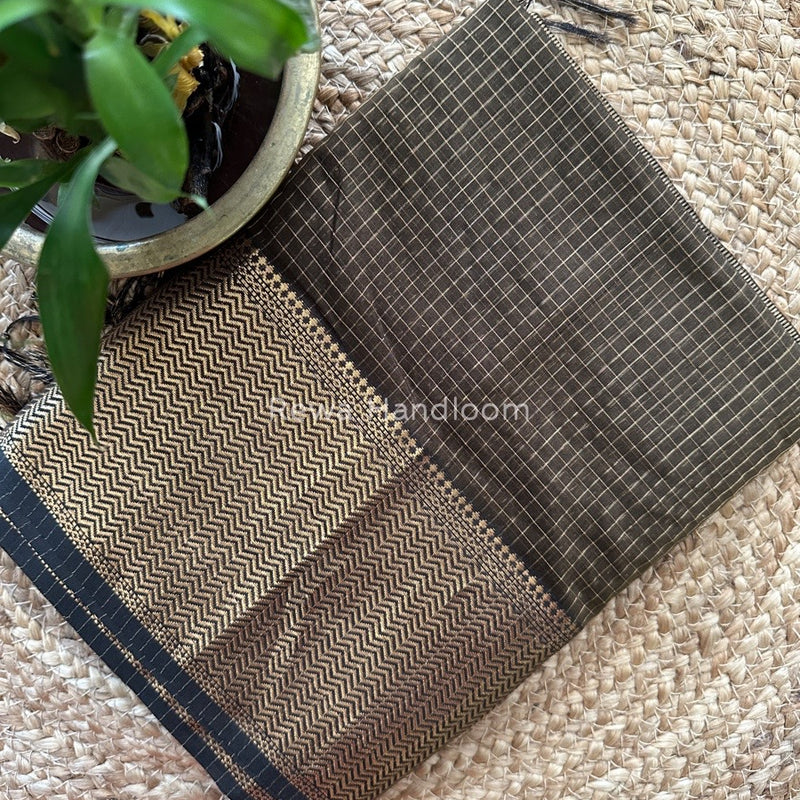 Maheshwari Brown Zari Skirt Checks Saree SCS06
