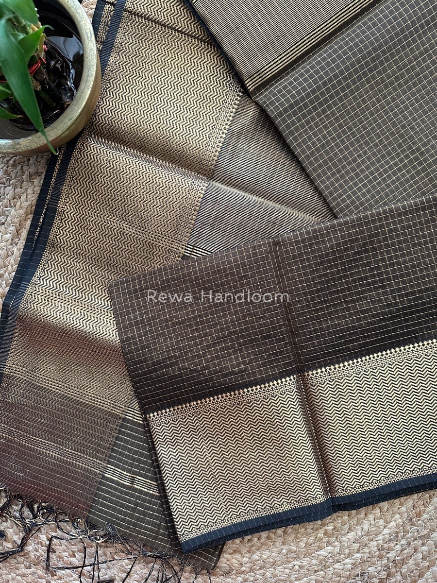 Maheshwari Saree