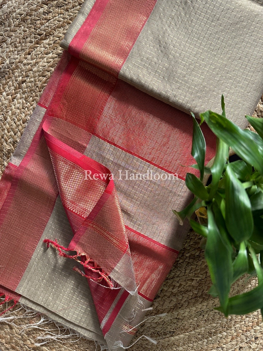 Maheshwari Zari Checks Saree