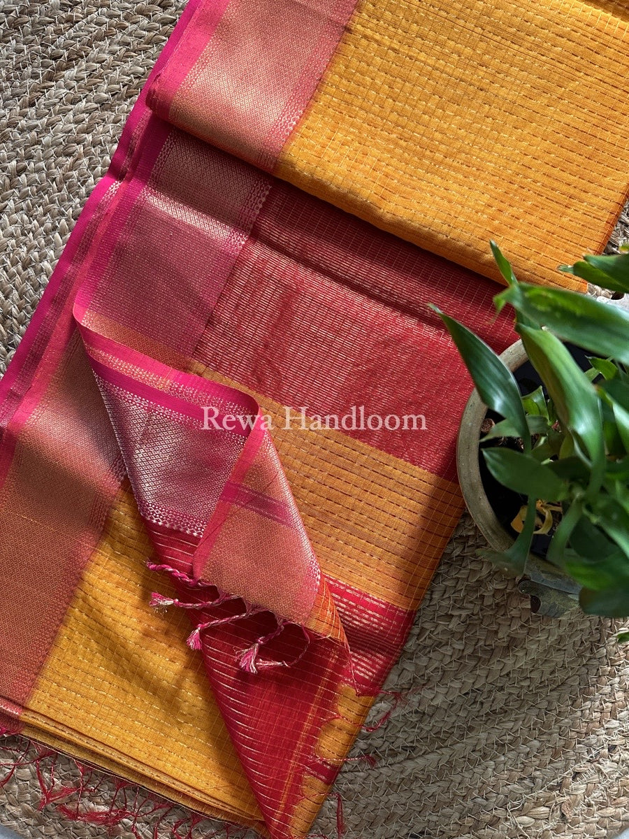 Maheshwari Zari Checks Saree