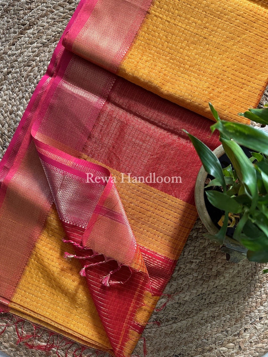 Maheshwari Zari Checks Saree