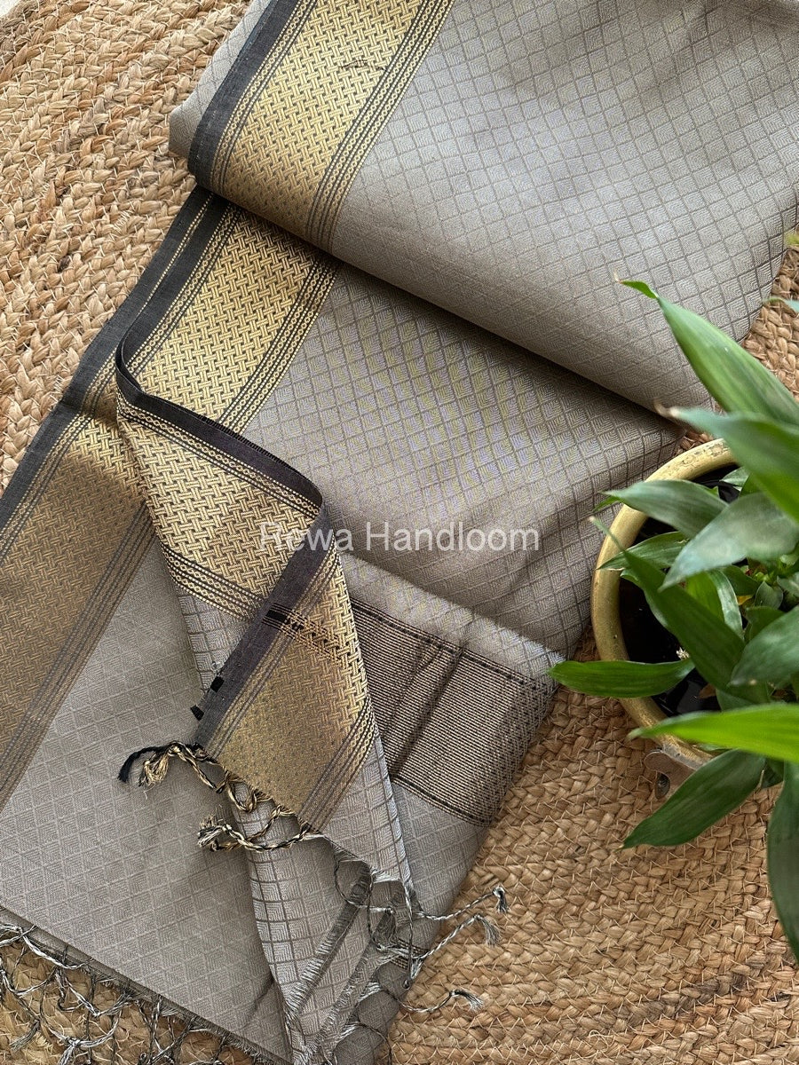 Maheshwari Grey 4 Pedal Tissue Saree FBS03