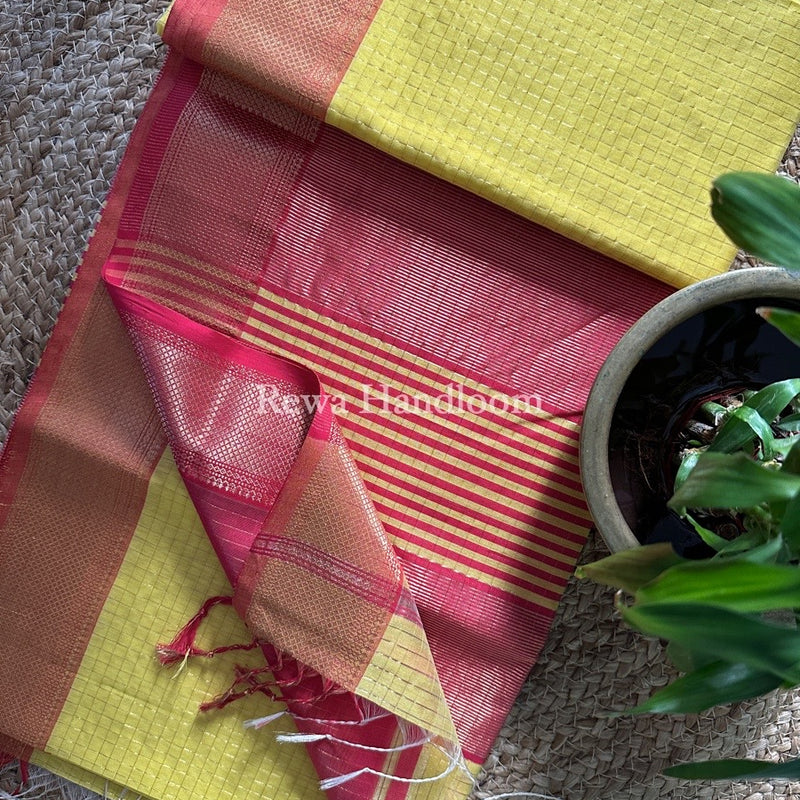 Maheshwari Zari Checks Saree