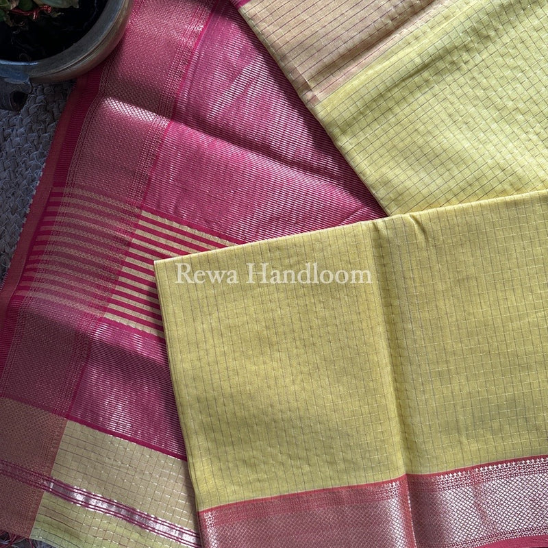  Zari Checks Saree
