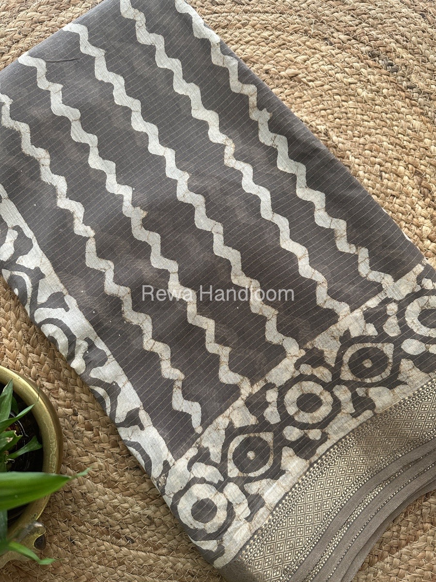 Grey Tissue Lining Kashish Print Saree TKD01