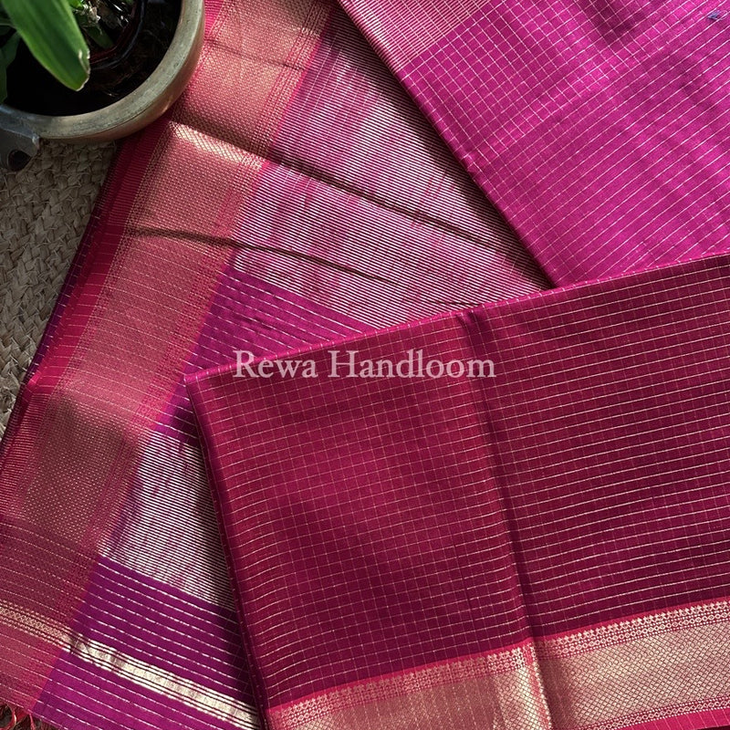  Zari Checks Saree