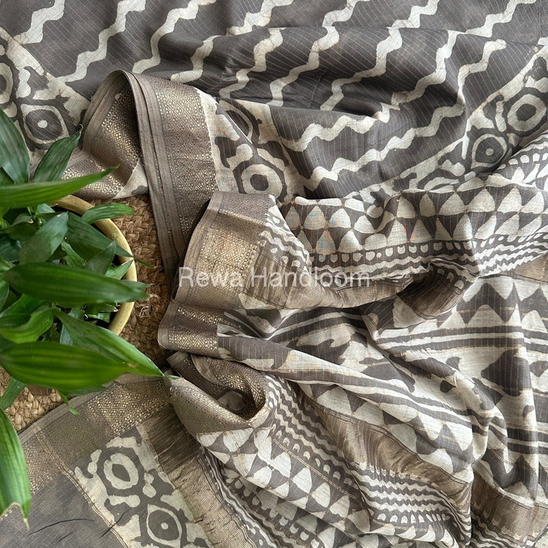 Grey Tissue Lining Kashish Print Saree TKD01