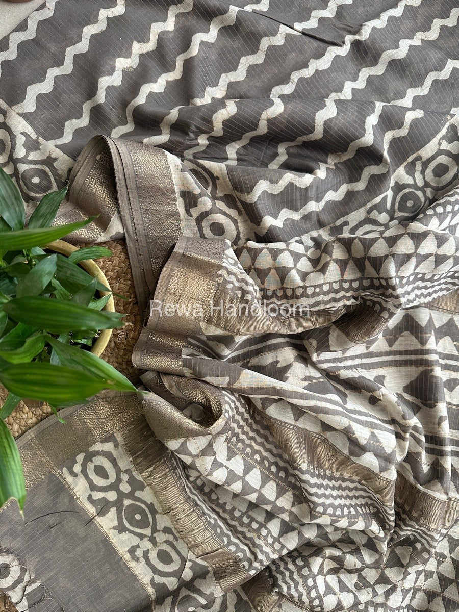 Grey Tissue Lining Kashish Print Saree TKD01
