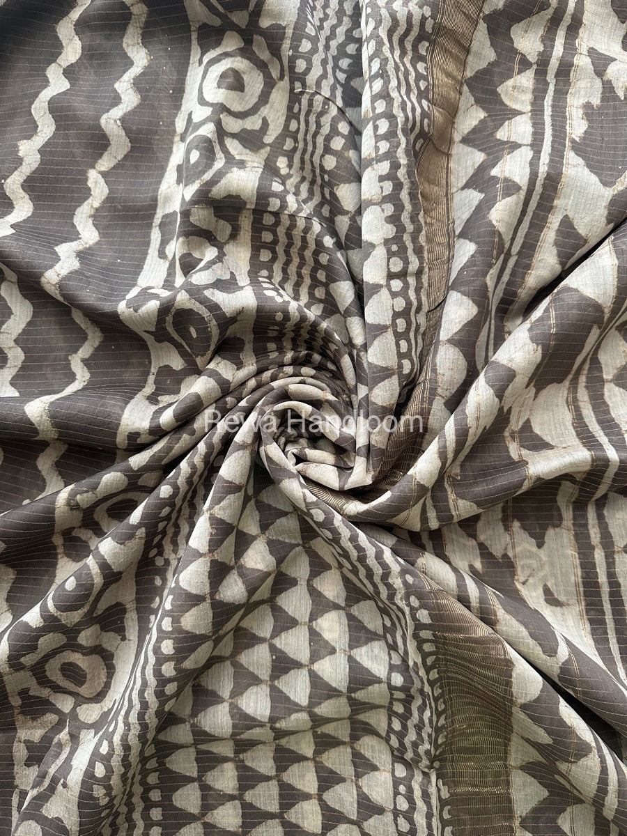 Grey Tissue Lining Kashish Print Saree TKD01