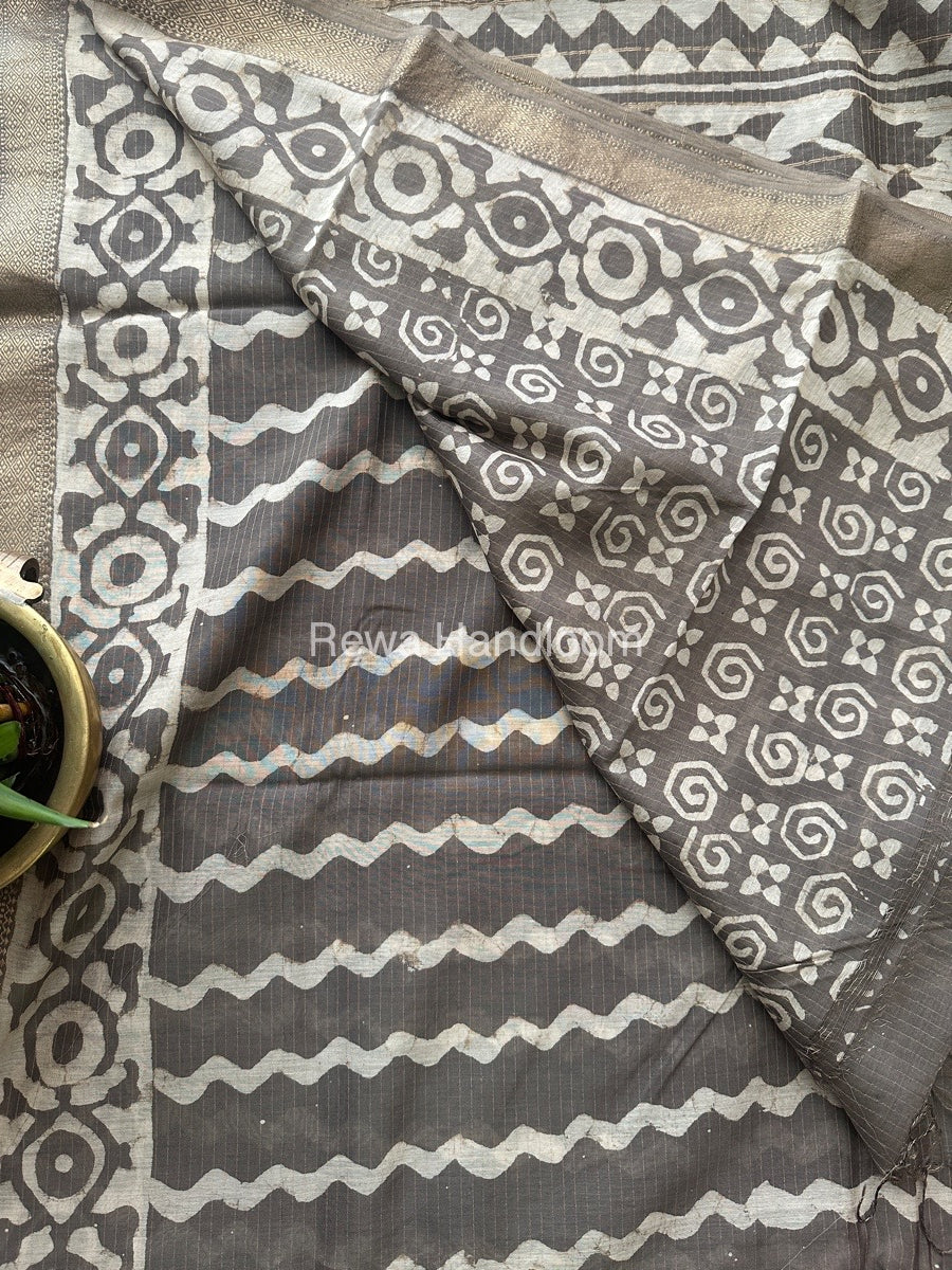 Grey Tissue Lining Kashish Print Saree TKD01