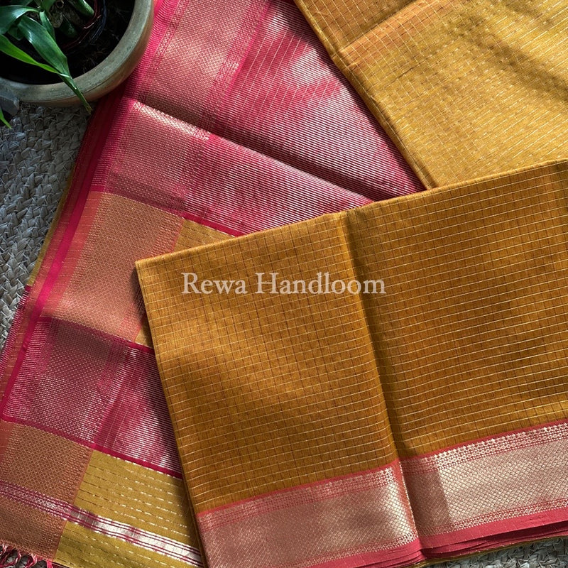 Zari Checks Saree