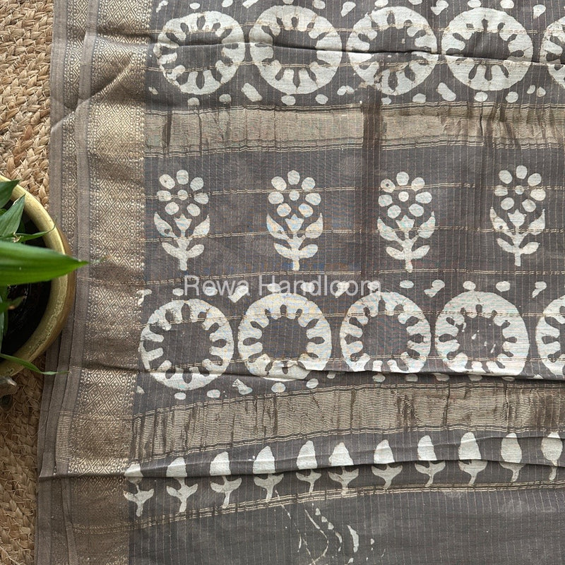 Grey Tissue Lining Kashish Print Saree TKD04