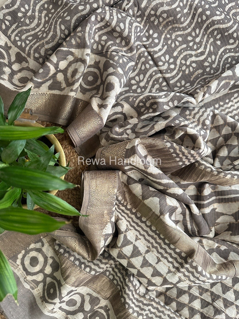 Grey Tissue Lining Kashish Print Saree TKD06