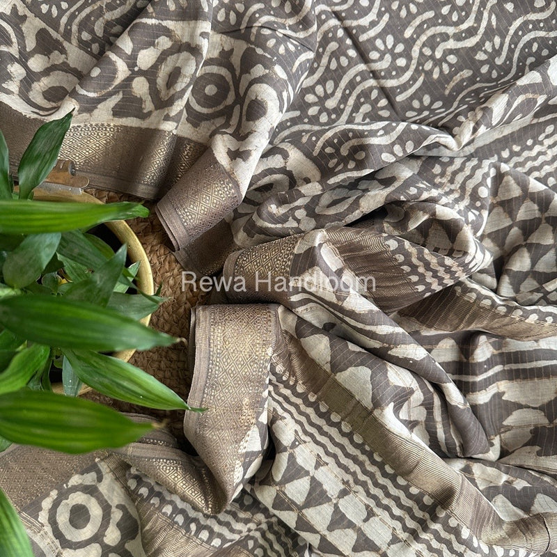 Grey Tissue Lining Kashish Print Saree TKD06