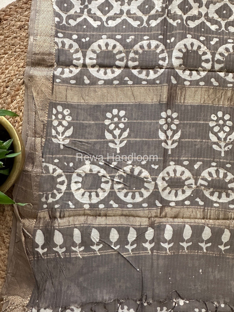 Grey Tissue Lining Kashish Print Saree TKD08