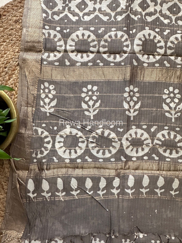 Grey Tissue Lining Kashish Print Saree TKD08