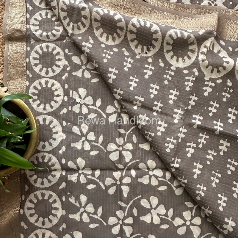Grey Tissue Lining Kashish Print Saree TKD08